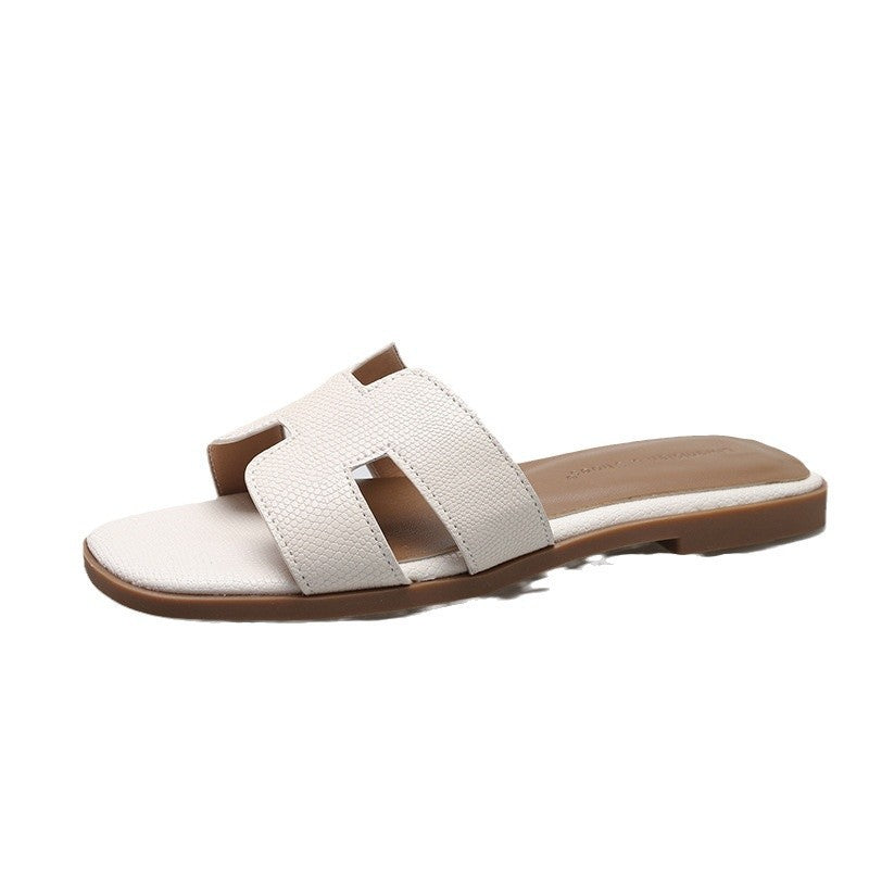 H flat sandals