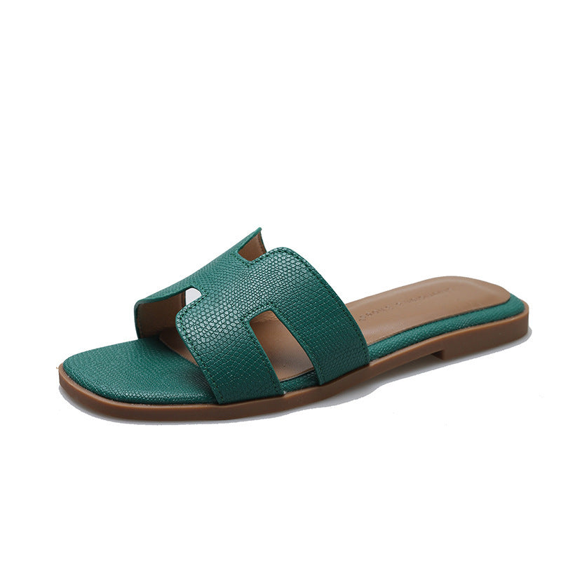 H flat sandals