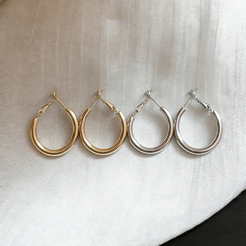 2 Pairs Simple Irregular Geometric Earring Set For Women's Exquisite Wavy Round Hoop Earrings Fashion Metal Ear Accessories