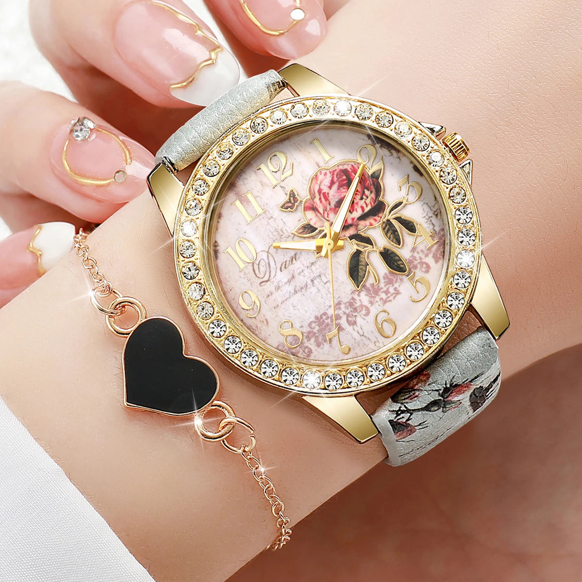 2/3/4/5PCS Fashion Rhinestone Women's Watch Flowers Printed Leather Band Female Quartz Watches Bracelets Set（Without Box）