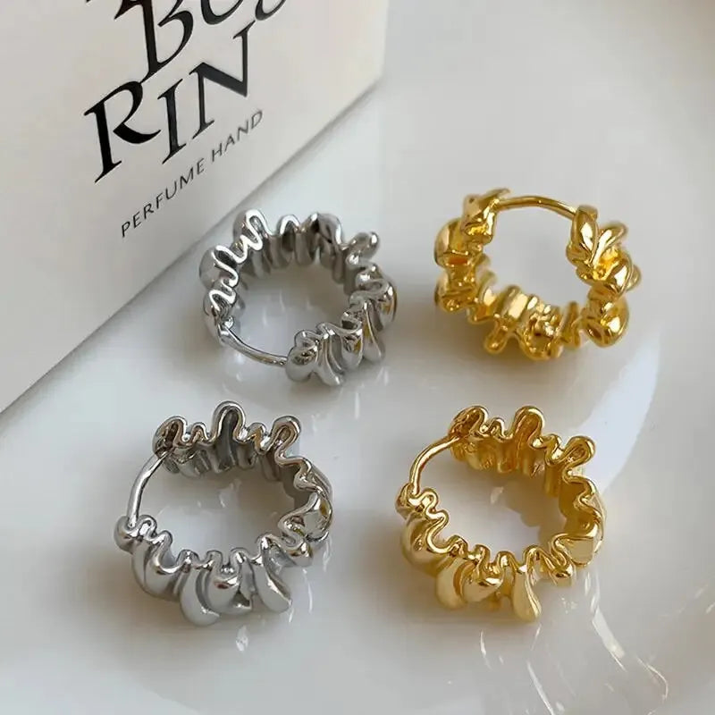 2 Pairs Simple Irregular Geometric Earring Set For Women's Exquisite Wavy Round Hoop Earrings Fashion Metal Ear Accessories