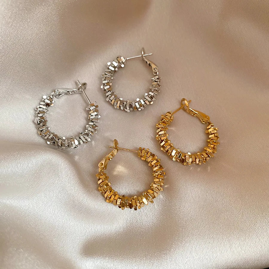 2 Pairs Simple Irregular Geometric Earring Set For Women's Exquisite Wavy Round Hoop Earrings Fashion Metal Ear Accessories