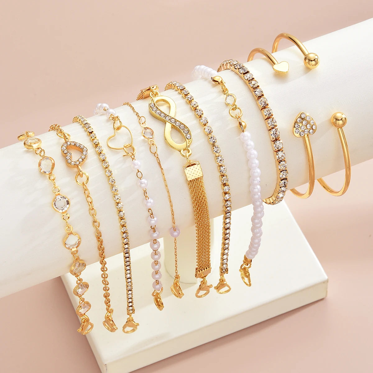 11 Pcs Boho Pearl Crystal Heart Infinity Sign Bracelets for Women Vintage Elegant Gold Color Bracelets Sets New Vacation Jewelry