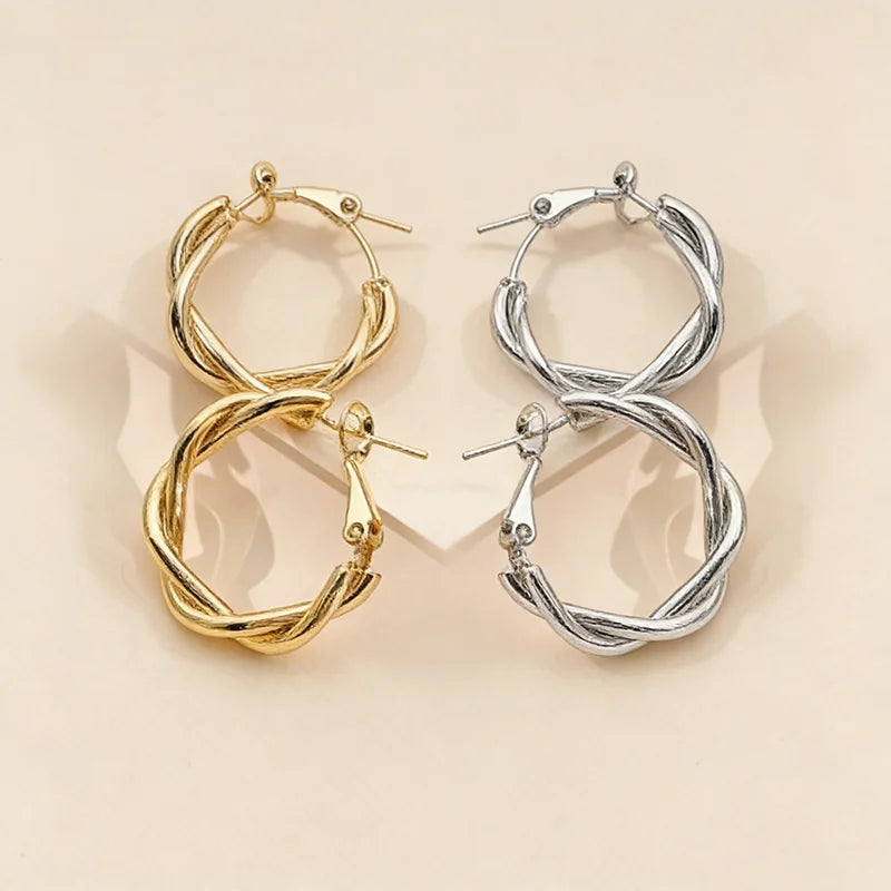 2 Pairs Simple Irregular Geometric Earring Set For Women's Exquisite Wavy Round Hoop Earrings Fashion Metal Ear Accessories