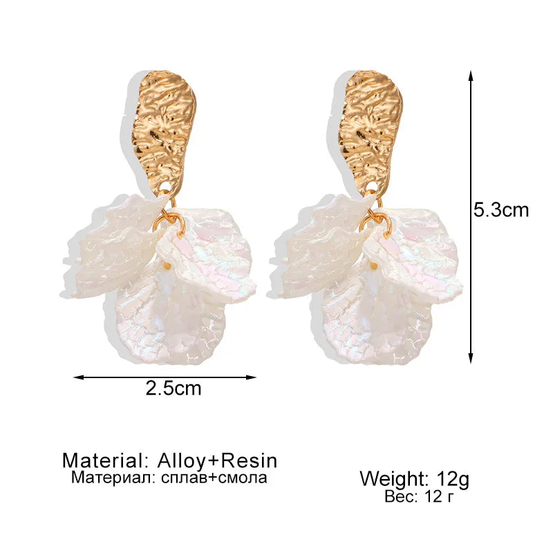 2PC gold super fairy petal tassel imitation shell earrings, fashionable temperament, light luxury, niche design, ear accessories