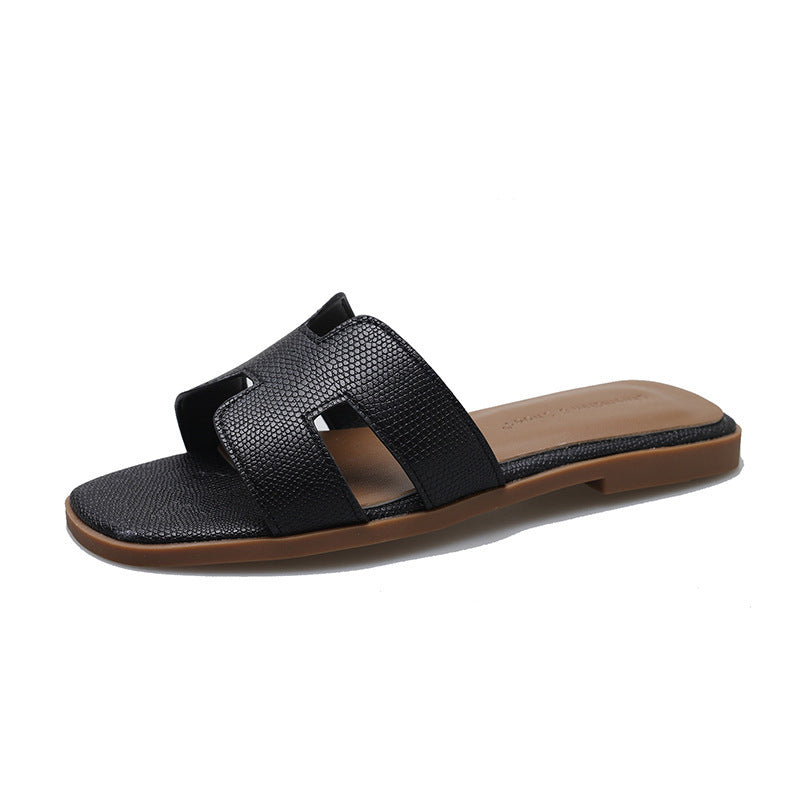 H flat sandals